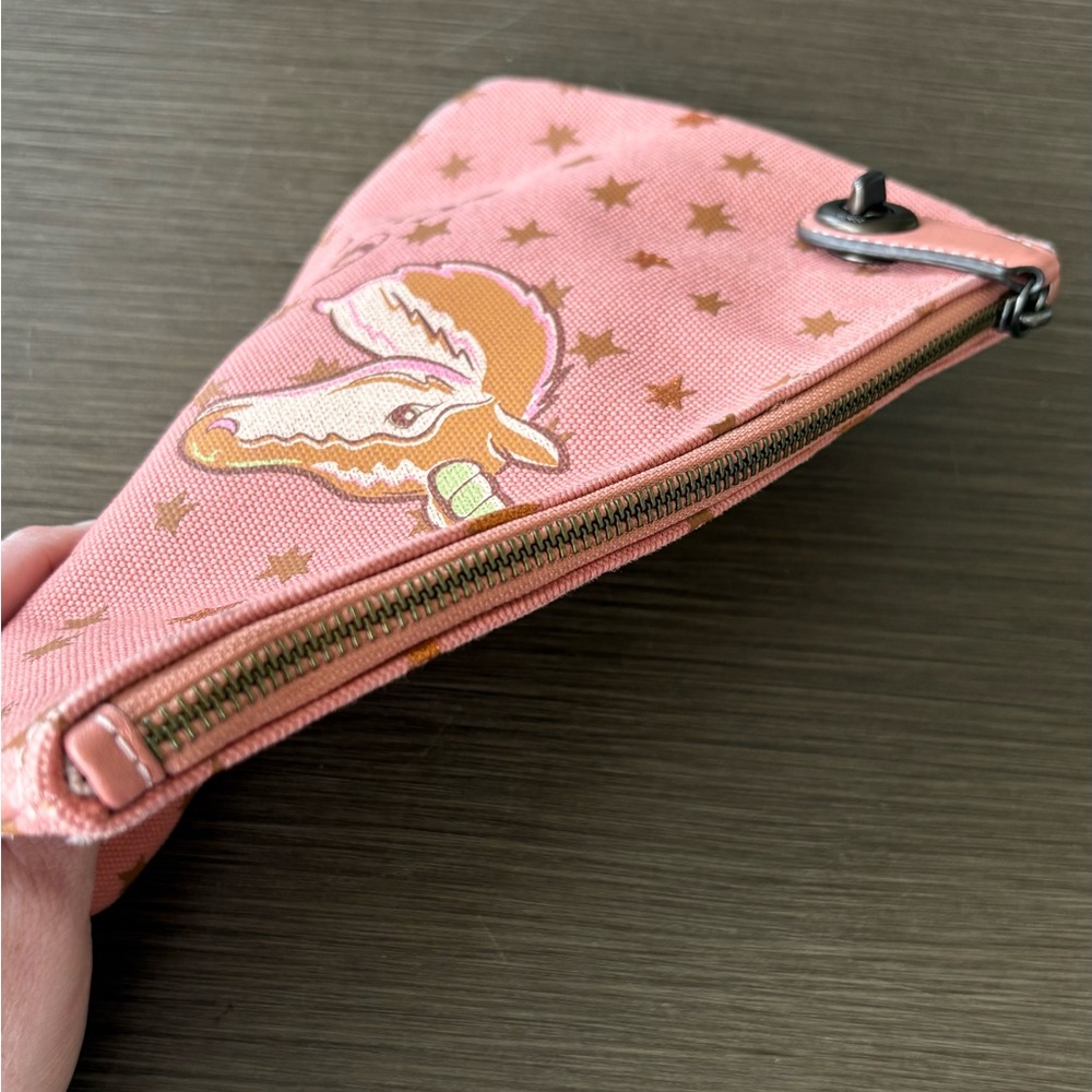 Coach 2017 Uni Turnlock Pouch 26 (Pink/Unicorn/Stars) - Picture 9 of 11